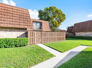 4093 Forest Hill Dr #0, Hollywood, FL 33026