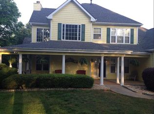 56 Walnut Ridge Dr, Hoschton, GA 30548