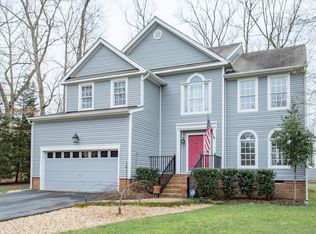 6007 Oak Landing Dr, Chester, VA 23831