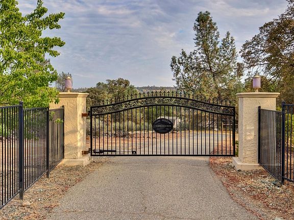 2nd image of 13530 Moss Rock Dr