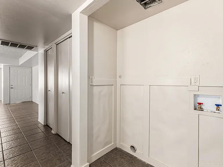 4717 W Bethany Heights Dr — Photo 10