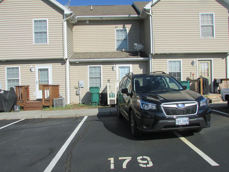 2nd image of 179 Alger Ln #179