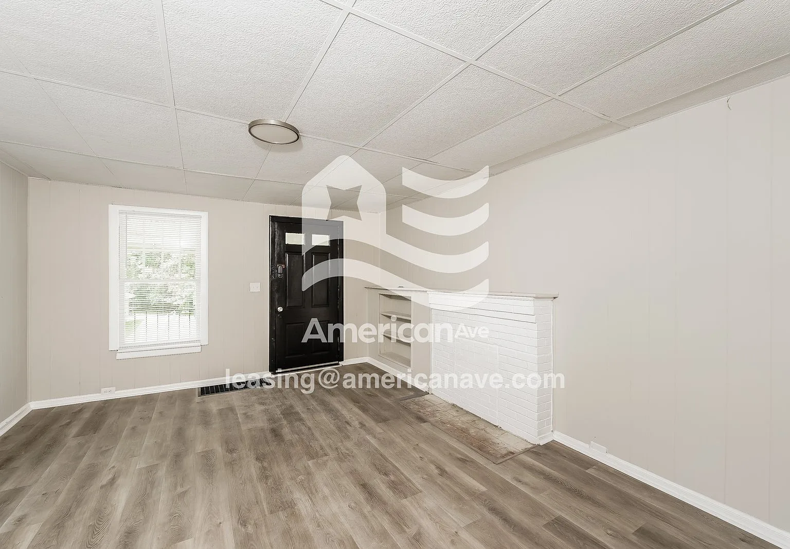 3 bed, 1.0 bath, 1276 sqft, $857 — Photo 2