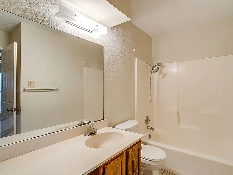 127 Allencrest Dr — Photo 22