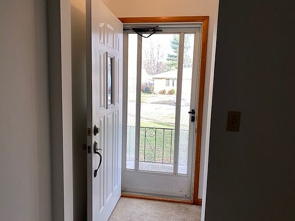 3rd image of 731 Irvin Ave
