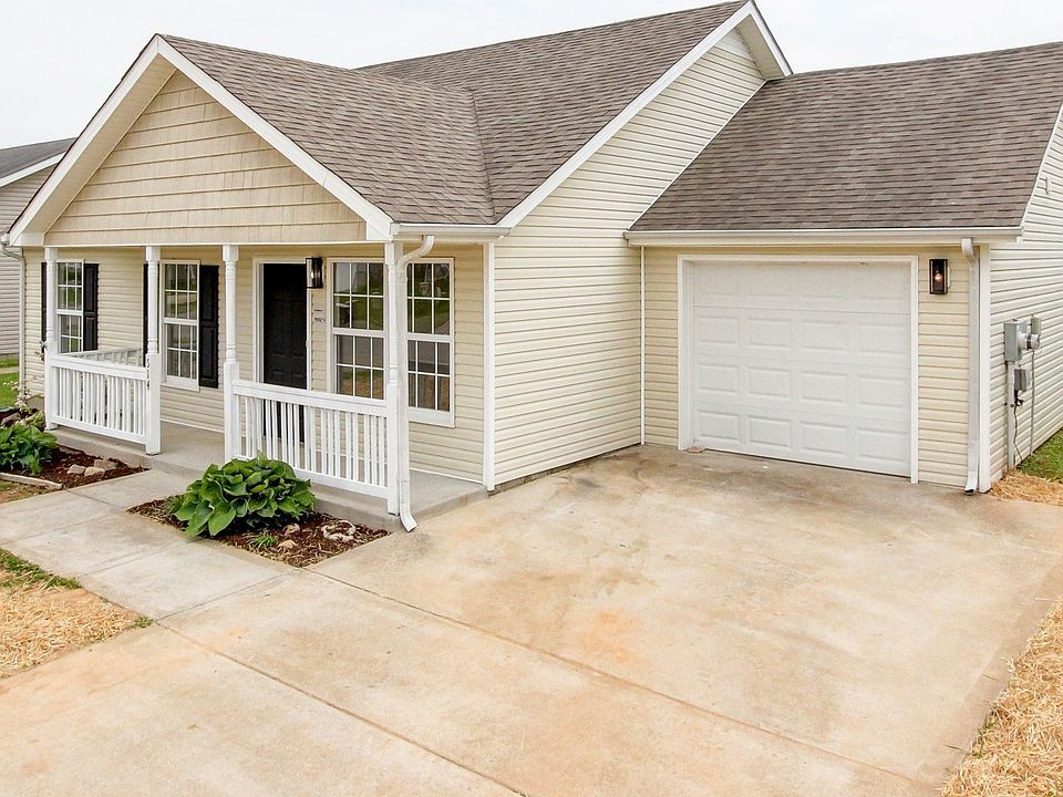 1st image of 514 Fox Trot Dr