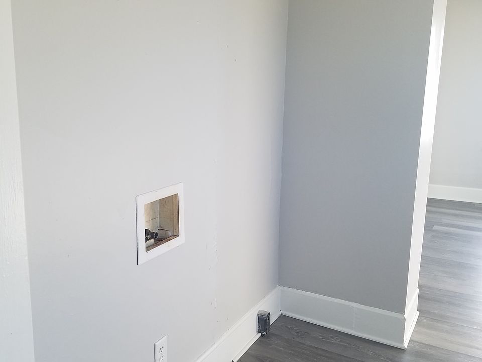 1st image of 1121 W 7th Ave