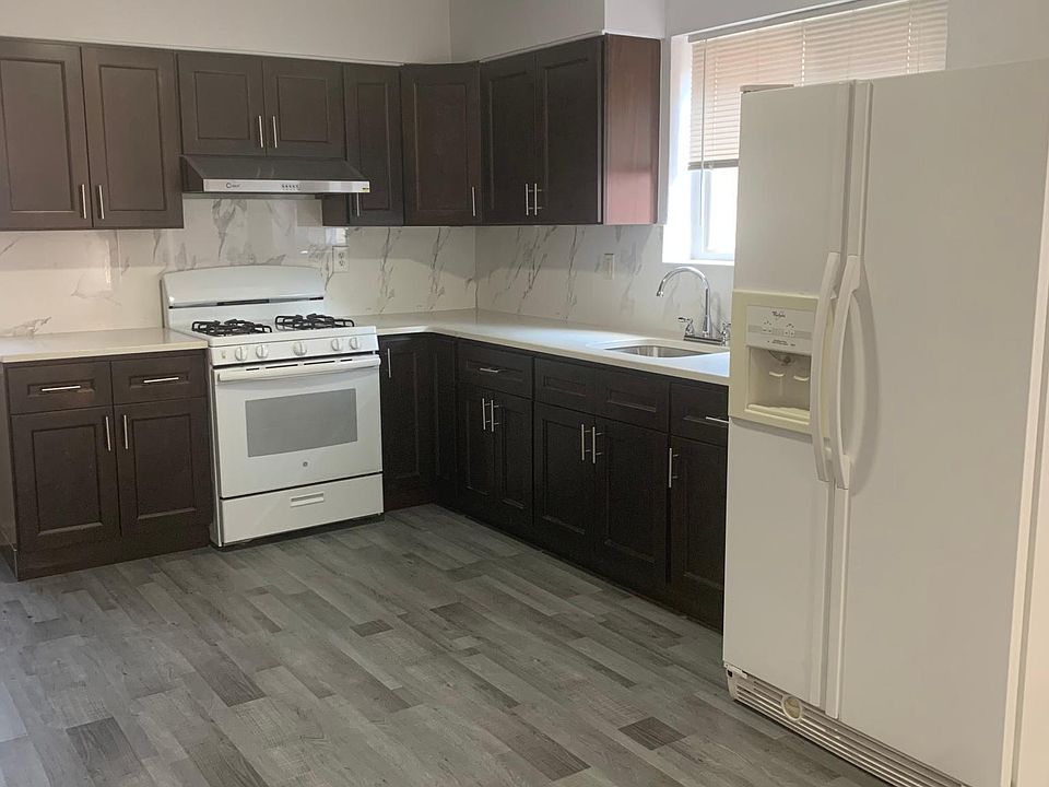 1st image of 930 Wilcox Ave #1