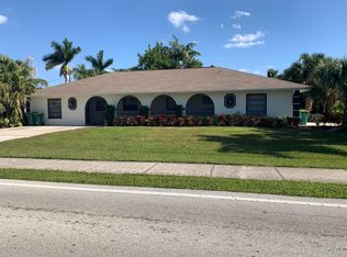 9701 8th St N, Naples, FL 34108