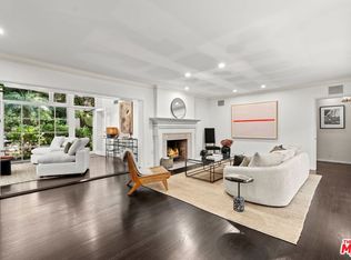 925 Chantilly Rd, Los Angeles, CA 90077