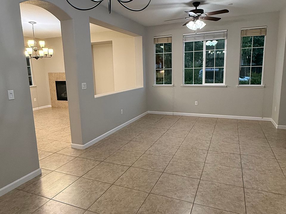 1st image of 2090 Sierra View Cir Unit 3