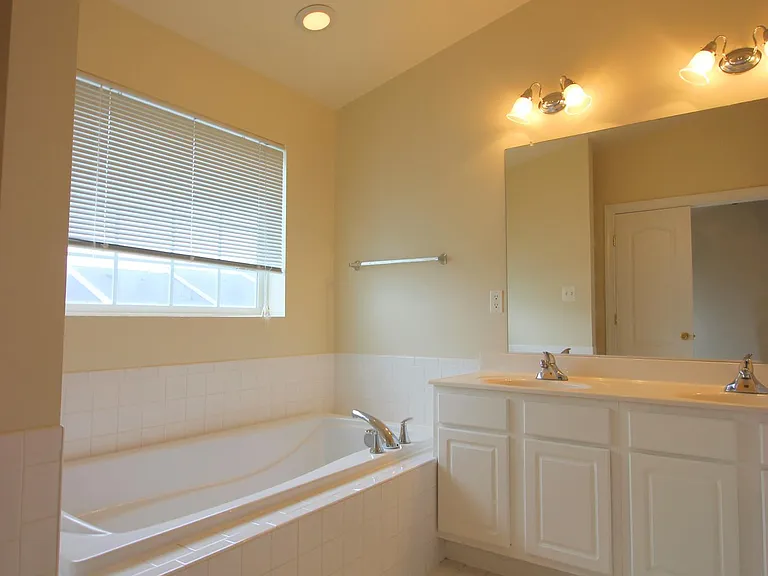 23802 Catawba Hill Dr #B — Photo 35