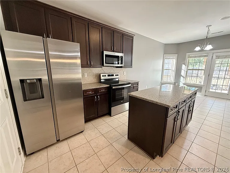 418 Century Dr — Photo 9