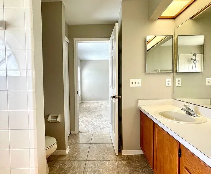 505 Walnut Grove Pl — Photo 16