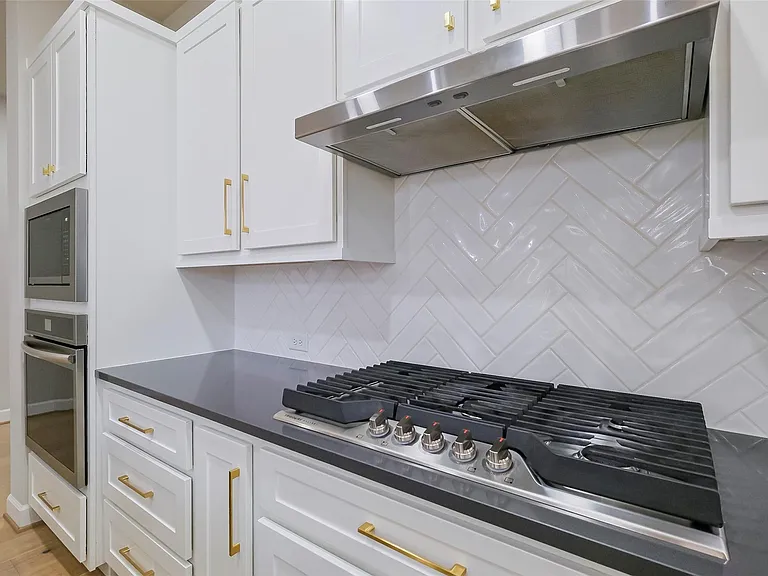 2310 Precision Ln — Photo 21
