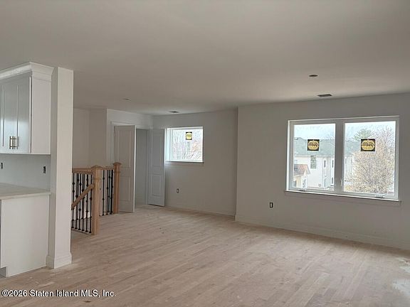 2nd image of 91 Bombay St