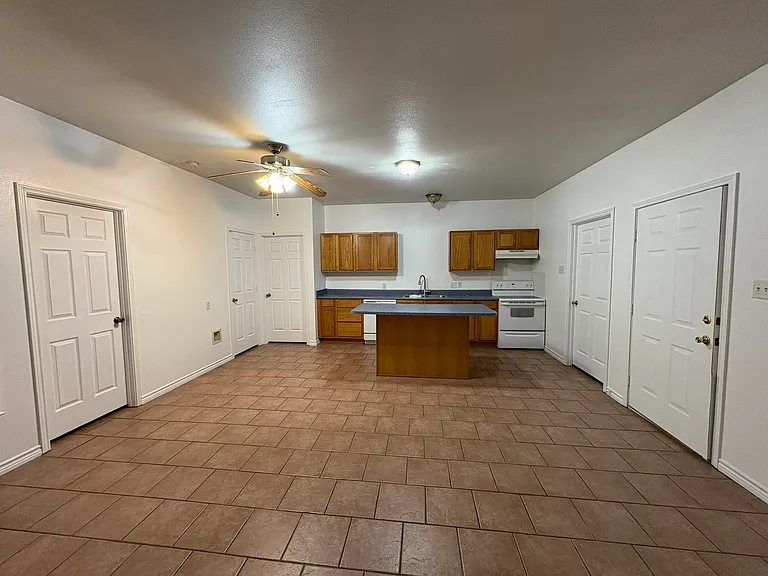 Kitchen/Loiving