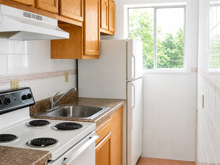 Hardwood 1-Bedroom (Unit 101)