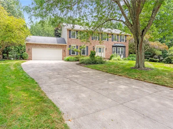 6457 Beckleigh Cir NW, Canton, OH 44708