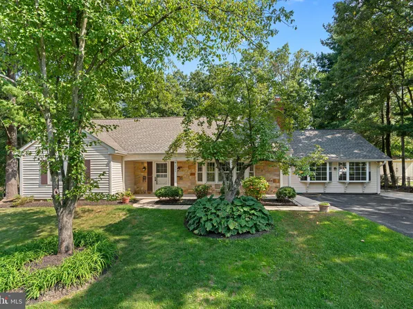12203 Valerie Ln, Laurel, MD 20708