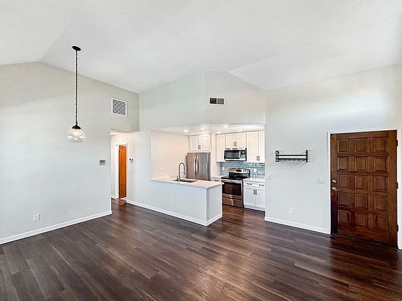 2nd image of 4357 Cleveland Ave Unit 201