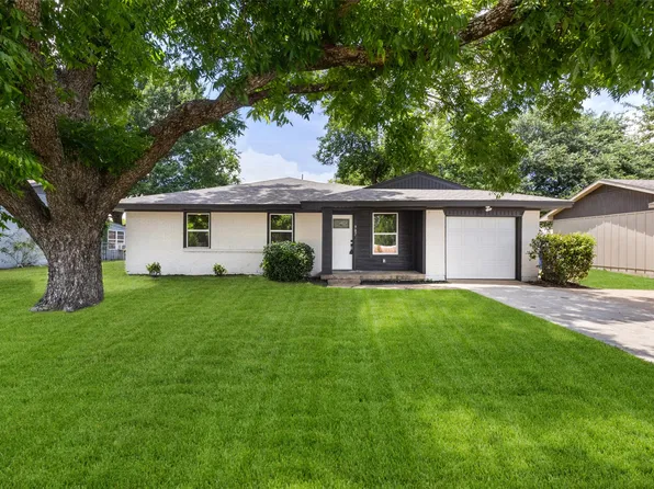 907 Pinson Rd, Forney, TX 75126