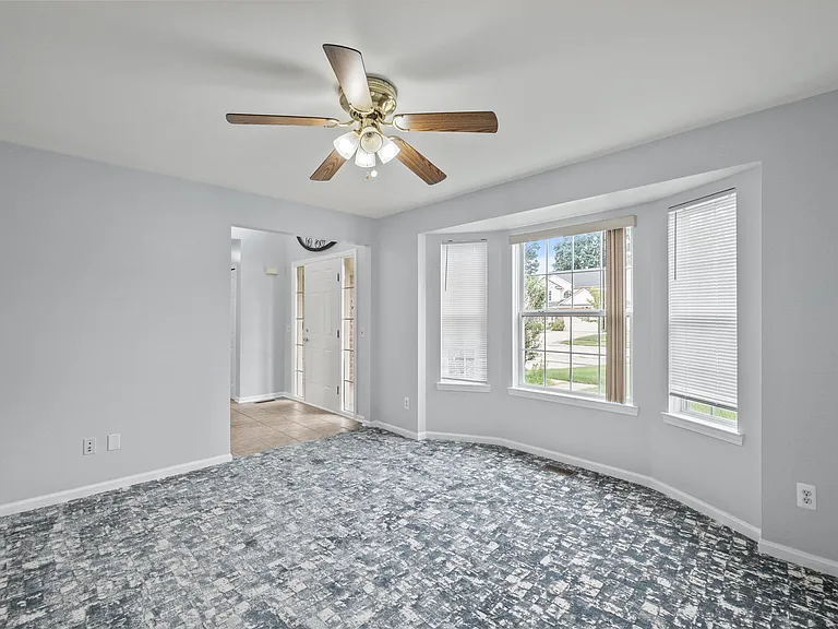 1254 Hartland St — Photo 17