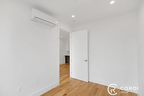 Rented by Coroi Corp | media 16