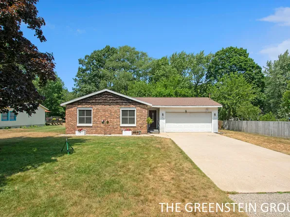 649 Sherwood St, Holland, MI 49424