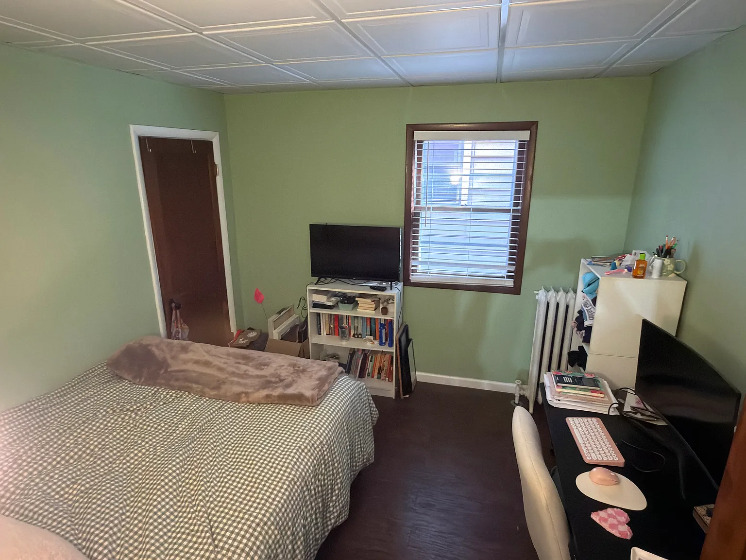 1 bed, 450 sqft, $1,200 — Photo 2