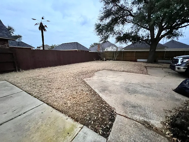 137 Downing Ct — Photo 18