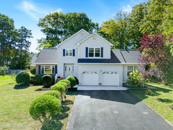 6 Michelle Lane, Bayville, NJ 08721