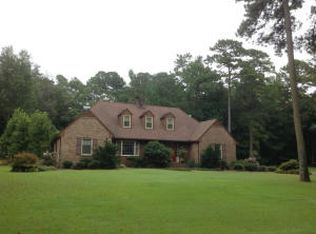 1523 Alexander St, Fairmont, NC 28340