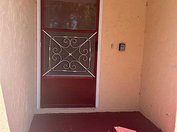 2nd image of 568 Silver Course Loop