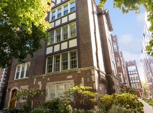 1527 W Estes Ave APT 2A, Chicago, IL 60626