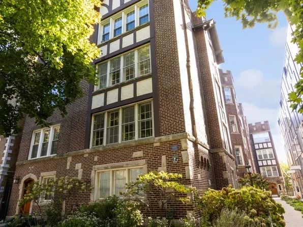 1527 W Estes Ave APT 2A, Chicago, IL 60626