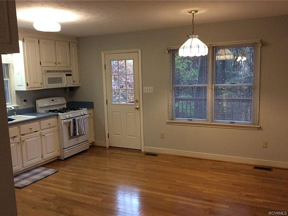 3rd image of 6148 Parsley Ct