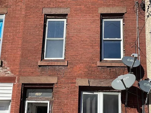 2005 W Westmoreland St, Philadelphia, PA 19140