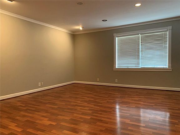 5th image of 6108 Averill Way #6108C