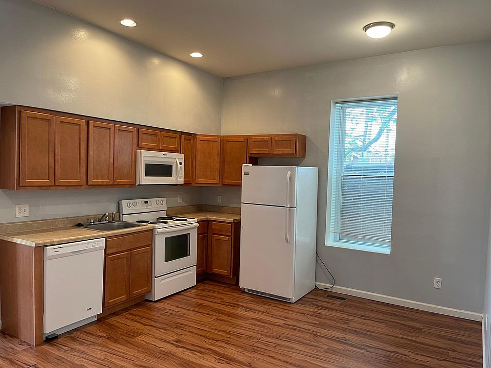 1st image of 3107 Meramec St #3