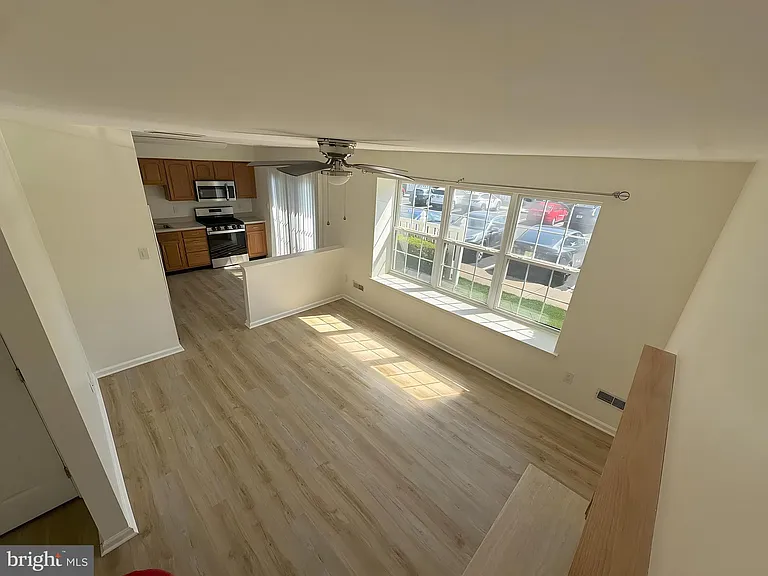 5701 Essex Ln — Photo 18