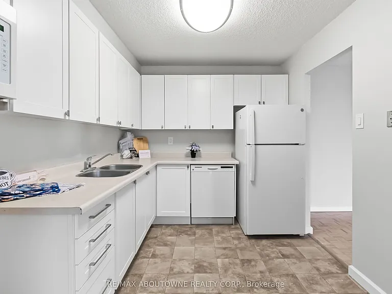 60 Park Ave #705 — Photo 11