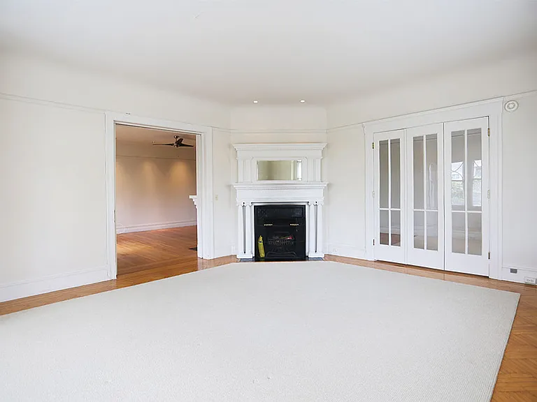 304 Walnut St #U3 — Photo 14