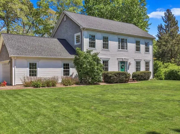 521 Harwich Road, Brewster, MA 02631