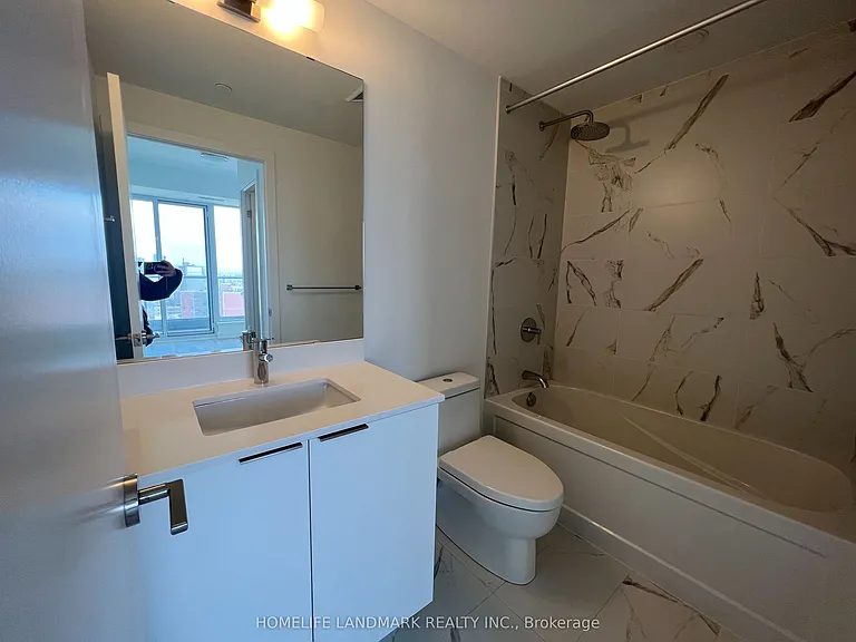7 Golden Lion Hts #1803 — Photo 13