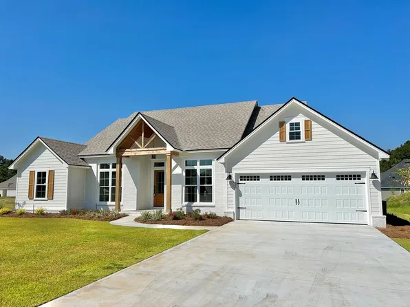 163 Floyd McNeal Dr, Hahira, GA 31632