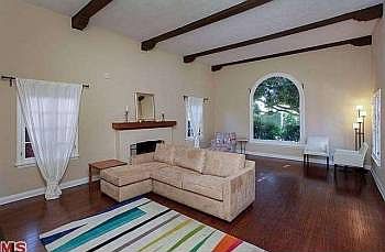 3rd image of 1524 N Crescent Heights Blvd
