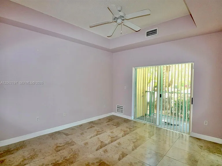 6001 SW 70th St #117 — Photo 2