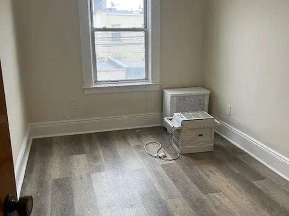 22-43 37th Street image 10 of 11