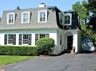 296 Forest St, Winnetka, IL 60093